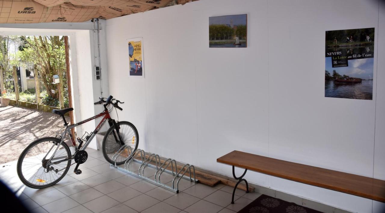 Chambre D'Hotes Le Cadran Des Chauvelles Nevers Bagian luar foto