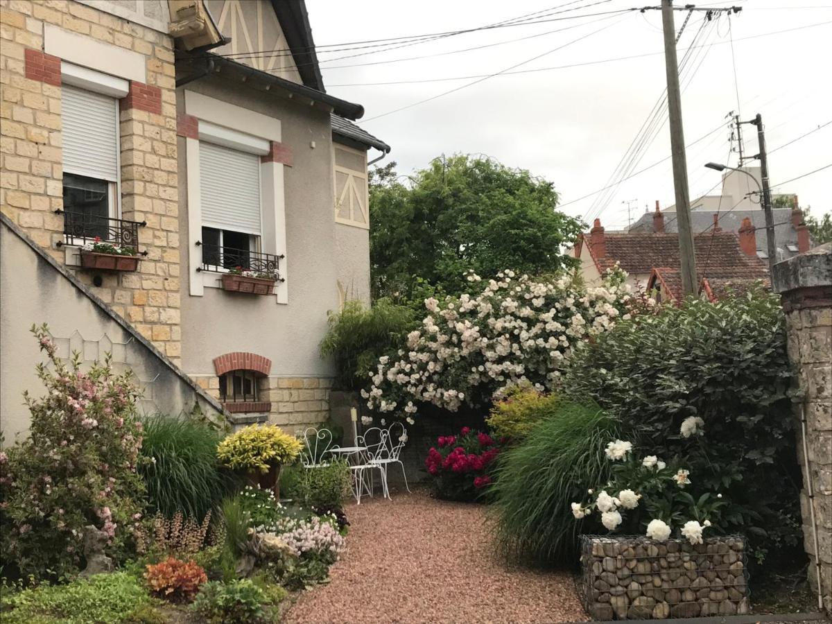 Chambre D'Hotes Le Cadran Des Chauvelles Nevers Bagian luar foto