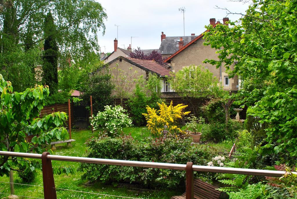 Chambre D'Hotes Le Cadran Des Chauvelles Nevers Bagian luar foto