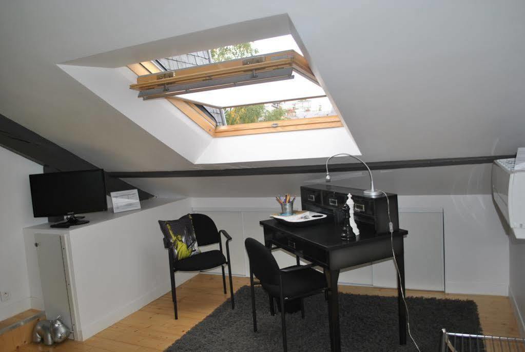 Chambre D'Hotes Le Cadran Des Chauvelles Nevers Bagian luar foto